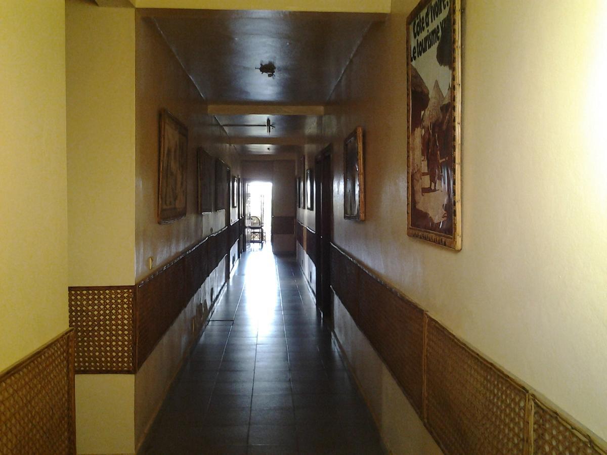 Hotel Le Pollet Sassandra Exterior foto